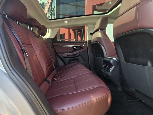 Used 2021 Land Rover Range Rover Evoque SE image 23