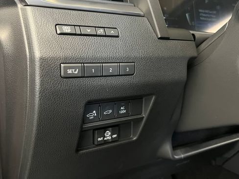 Used 2026 Lexus GX 550 AWD/4WD image 27