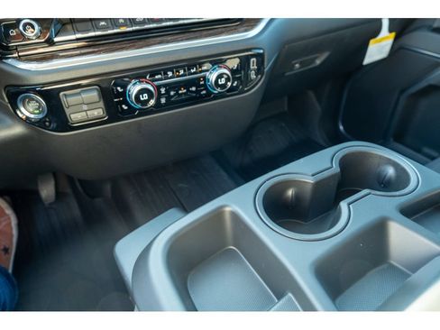 New 2026 GMC Sierra 1500 Elevation w/ Elevation Select Package AWD/4WD image 25