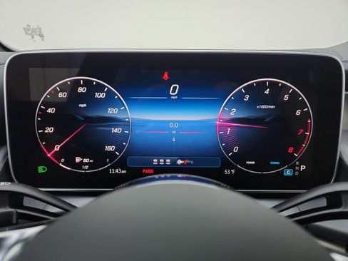 Certified 2025 Mercedes-Benz GLC 300 image 10