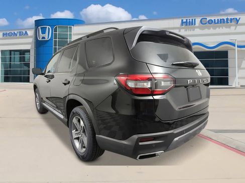 New 2026 Honda Pilot EX-L image 2