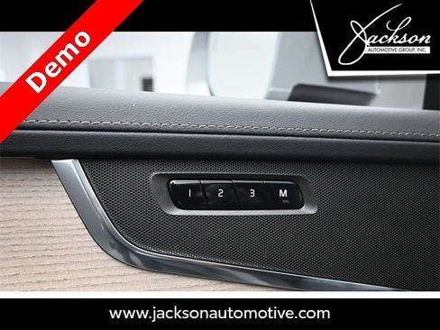 New 2025 Volvo XC90 B6 Core w/ Protection Package image 20