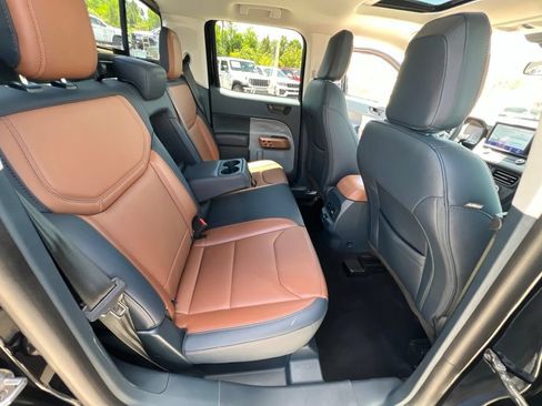 Used 2023 Ford Maverick Lariat w/ Lariat Luxury Package AWD/4WD image 23