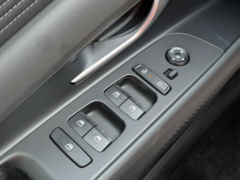 New 2026 Hyundai Elantra Limited FWD image 12