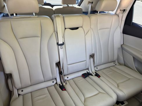 Used 2019 Audi Q7 3.0T Premium image 18