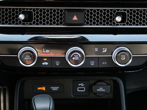 Used 2023 Honda Civic Sport image 18
