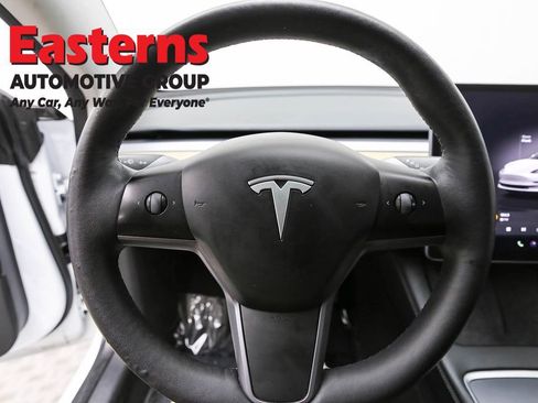 Used 2023 Tesla Model 3 Standard Range image 10