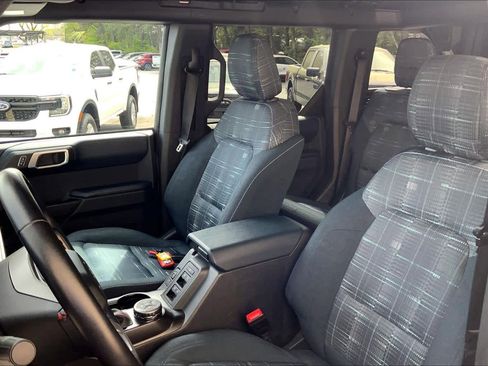 Used 2023 Ford Bronco Heritage Edition image 8