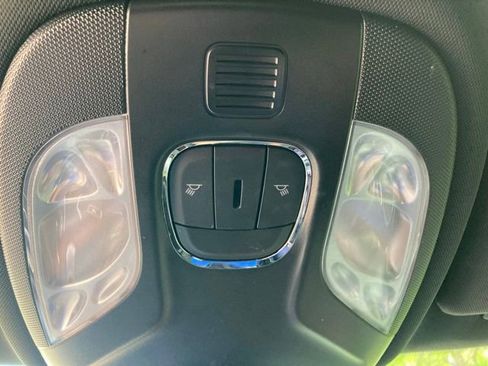 Used 2025 Jeep Compass Limited AWD/4WD image 38
