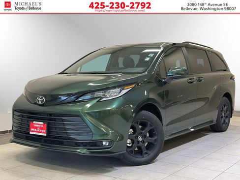 Certified 2026 Toyota Sienna XLE Woodland Edition image 1