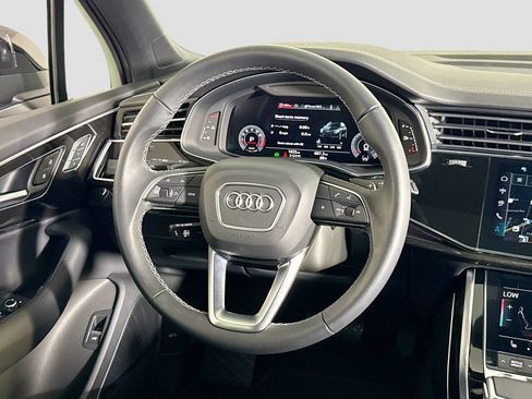 Used 2026 Audi Q7 3.0T Premium w/ Convenience Plus Package AWD/4WD image 10
