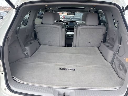 Used 2015 Toyota Highlander Limited Platinum image 45