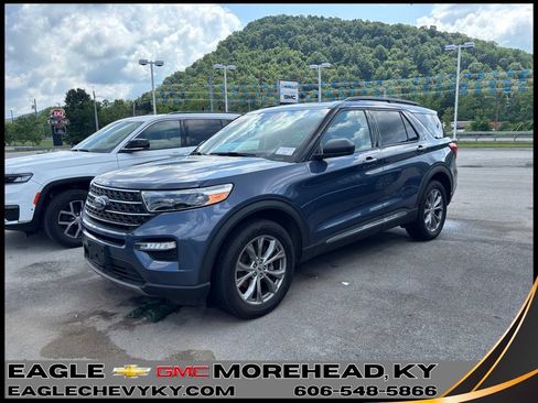 Used 2021 Ford Explorer XLT w/ Equipment Group 202A AWD/4WD image 1