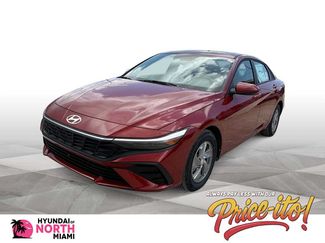 Used 2025 Hyundai Elantra SE FWD video 1