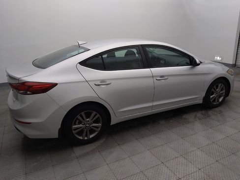 Used 2018 Hyundai Elantra SEL FWD image 10