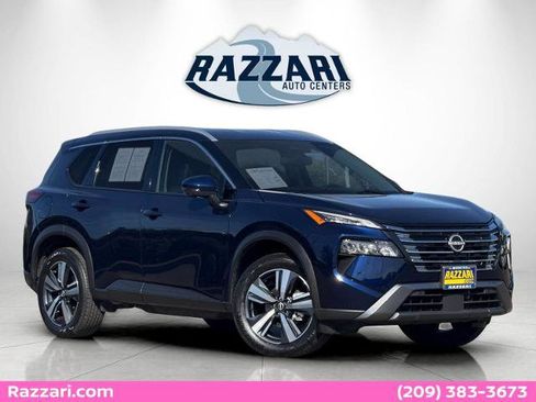 Used 2026 Nissan Rogue SL AWD/4WD image 1