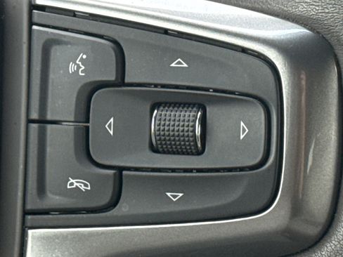 Used 2022 Chevrolet Silverado 1500 LTZ w/ Safety Package II image 19