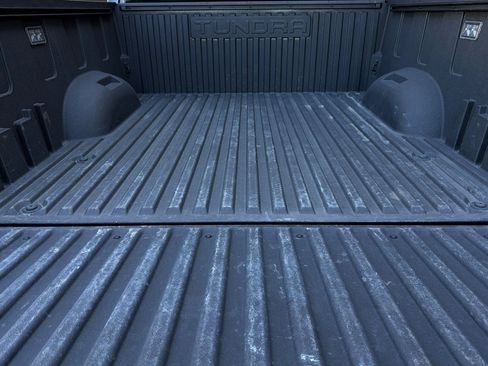 Used 2025 Toyota Tundra Capstone AWD/4WD image 16