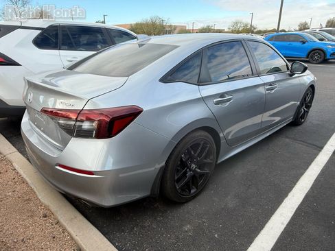 Used 2025 Honda Civic Sport image 4