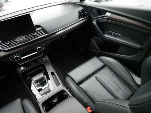 Used 2024 Audi Q5 2.0T Premium Plus image 11