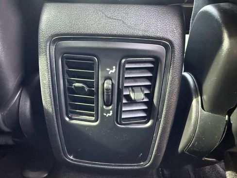 Used 2014 Jeep Grand Cherokee Laredo w/ Quick Order Package 23E image 36