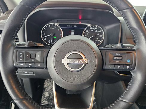 Used 2022 Nissan Rogue SV w/ SV Premium Package image 22