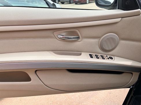 Used 2010 BMW 335i Convertible RWD image 15