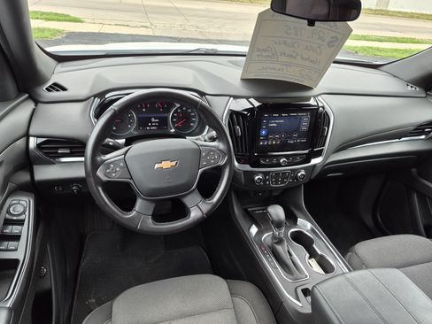 Used 2022 Chevrolet Traverse LT AWD/4WD image 19