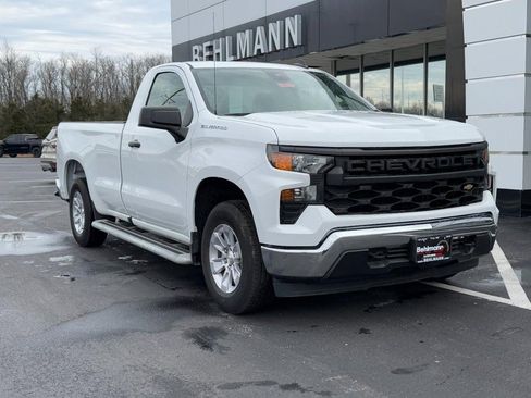Used 2025 Chevrolet Silverado 1500 W/T image 2