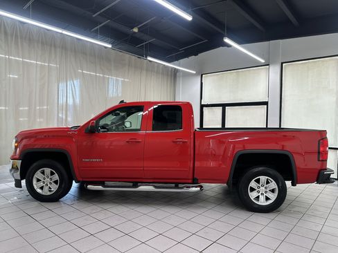 Used 2018 GMC Sierra 1500 SLE w/ SLE Value Package AWD/4WD image 10