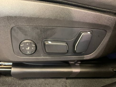 Used 2025 BMW X4 xDrive30i AWD/4WD image 20