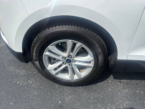 Used 2019 Ford Edge SEL w/ Equipment Group 201A AWD/4WD image 13