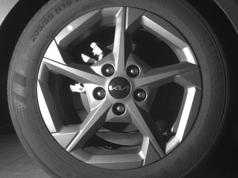 Used 2025 Kia K4 FWD image 15