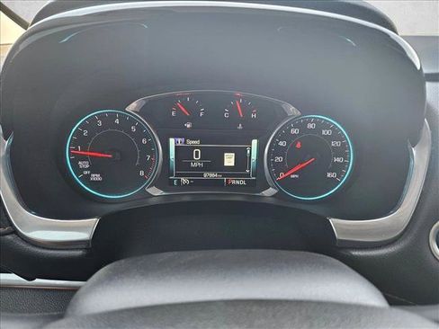 Used 2019 Chevrolet Traverse RS FWD image 12