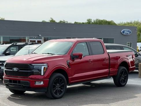 Used 2025 Ford F150 Platinum w/ FX4 Off-Road Package AWD/4WD image 34