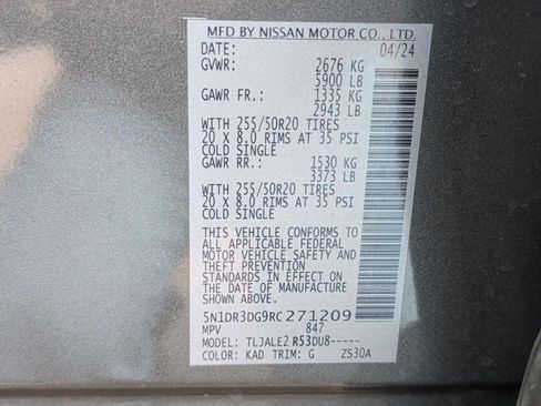 Used 2024 Nissan Pathfinder Platinum w/ Cargo Package FWD image 31