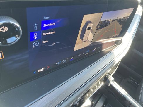 New 2026 Chevrolet Suburban Premier image 14