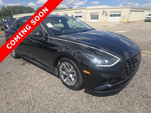 Used 2023 Hyundai Sonata SEL FWD image 3