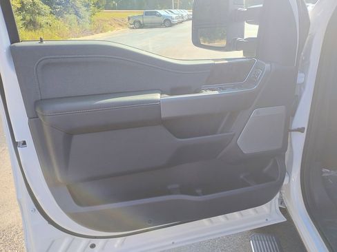 New 2026 Ford F250 Lariat image 18