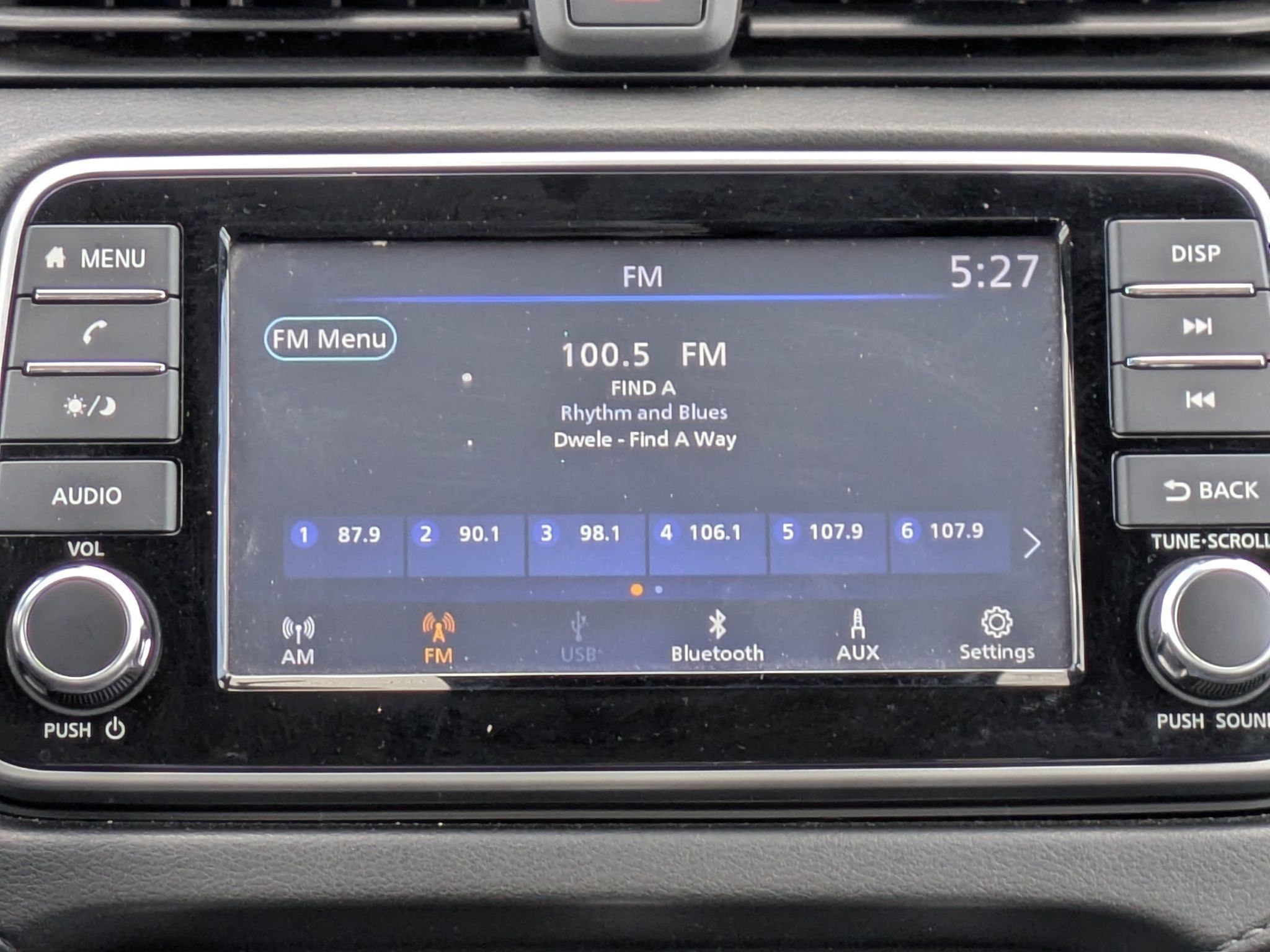 Certified 2025 Nissan Versa S FWD image 18
