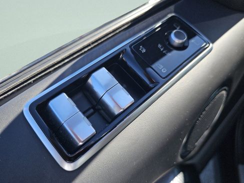 Used 2020 Land Rover Range Rover Sport HST image 31