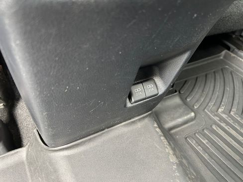 Used 2020 Toyota 4Runner SR5 image 36