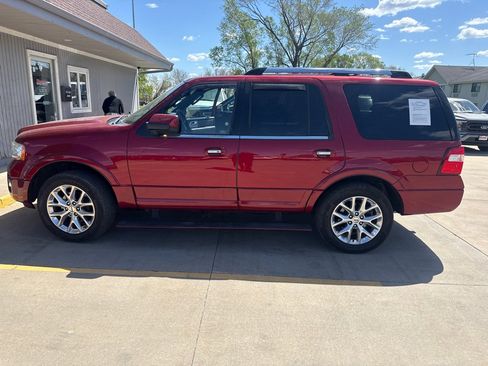 Used 2017 Ford Expedition Limited w/ Equipment Group 301A AWD/4WD image 2