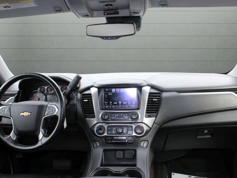 Used 2017 Chevrolet Suburban LT AWD/4WD image 23