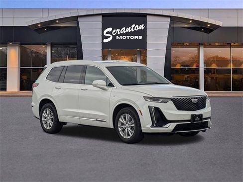 Used 2023 Cadillac XT6 Luxury image 7