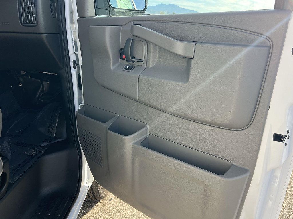 New 2026 GMC Savana 2500 w/ Driver Convenience Package RWD image 22