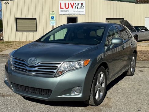 Used 2009 Toyota Venza image 1
