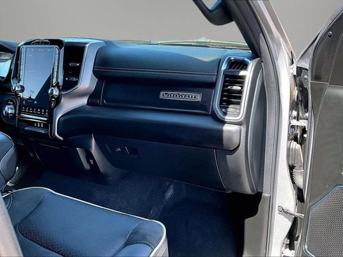 Used 2025 RAM 1500 Laramie AWD/4WD image 27