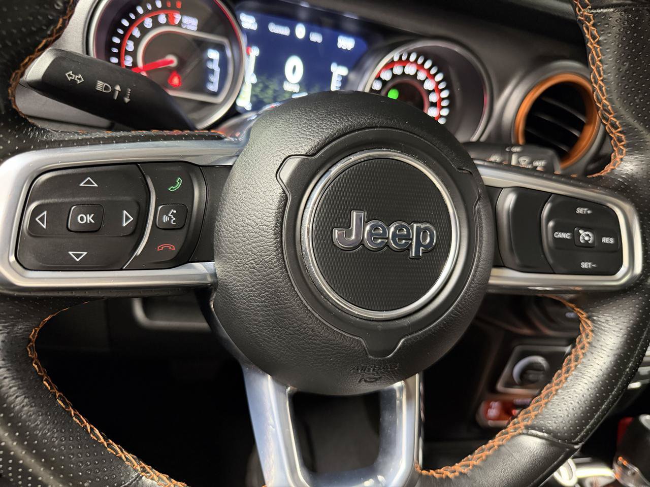 Used 2021 Jeep Gladiator Mojave AWD/4WD image 18
