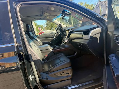 Used 2020 GMC Yukon SLT image 12